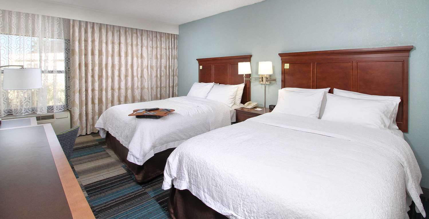 hampton inn tucson airport