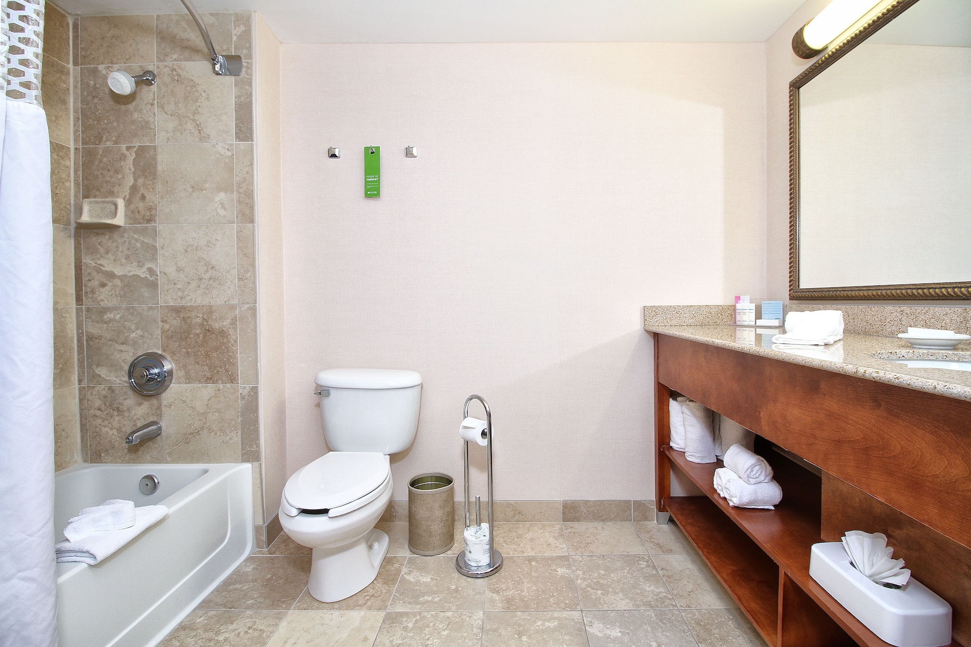 hampton inn tucson airport