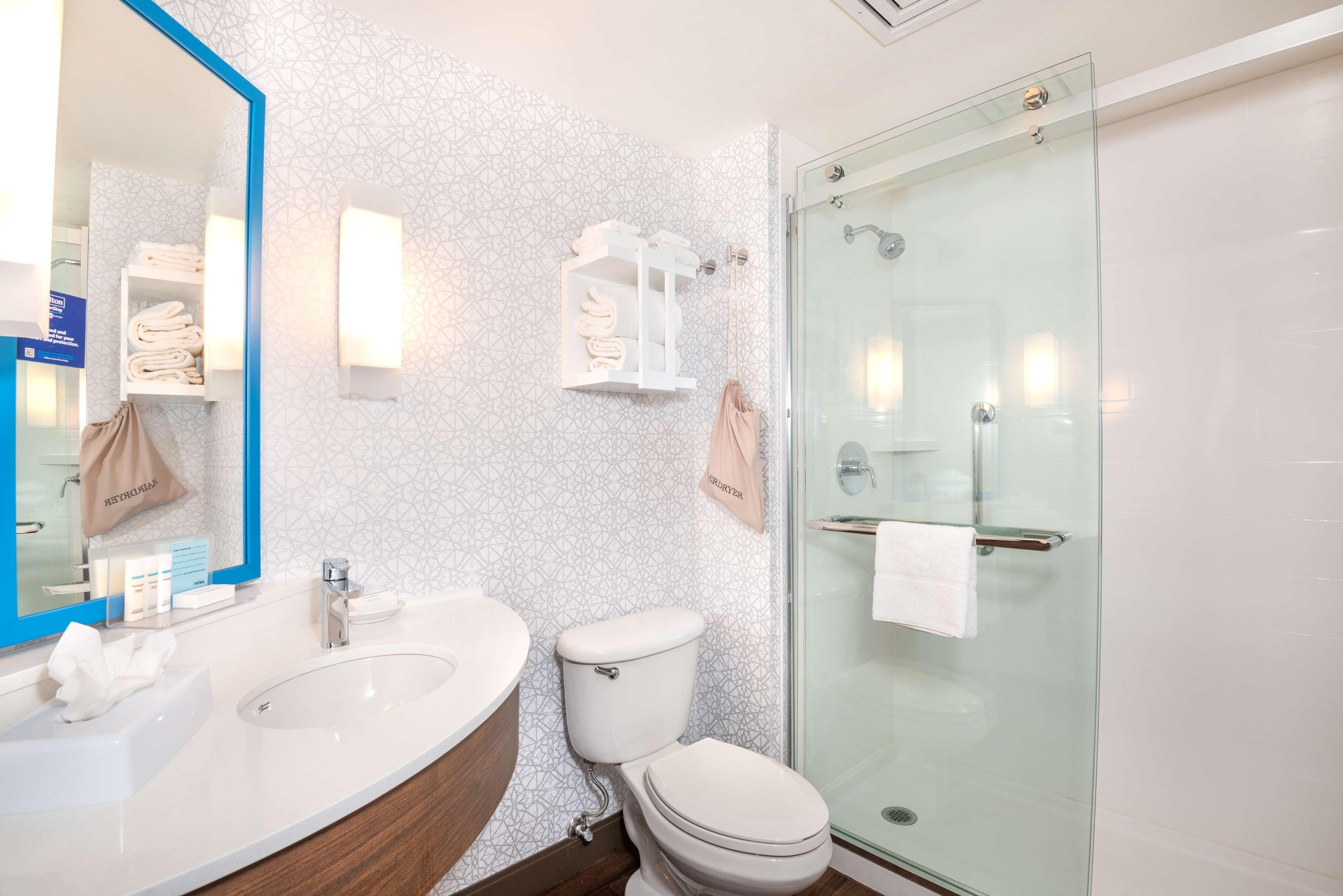 hampton inn tucson airport