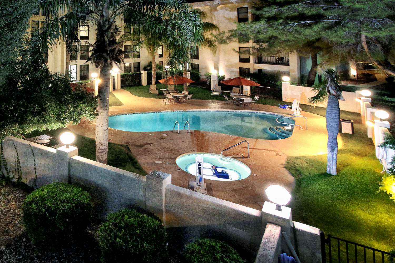 hampton inn tucson airport