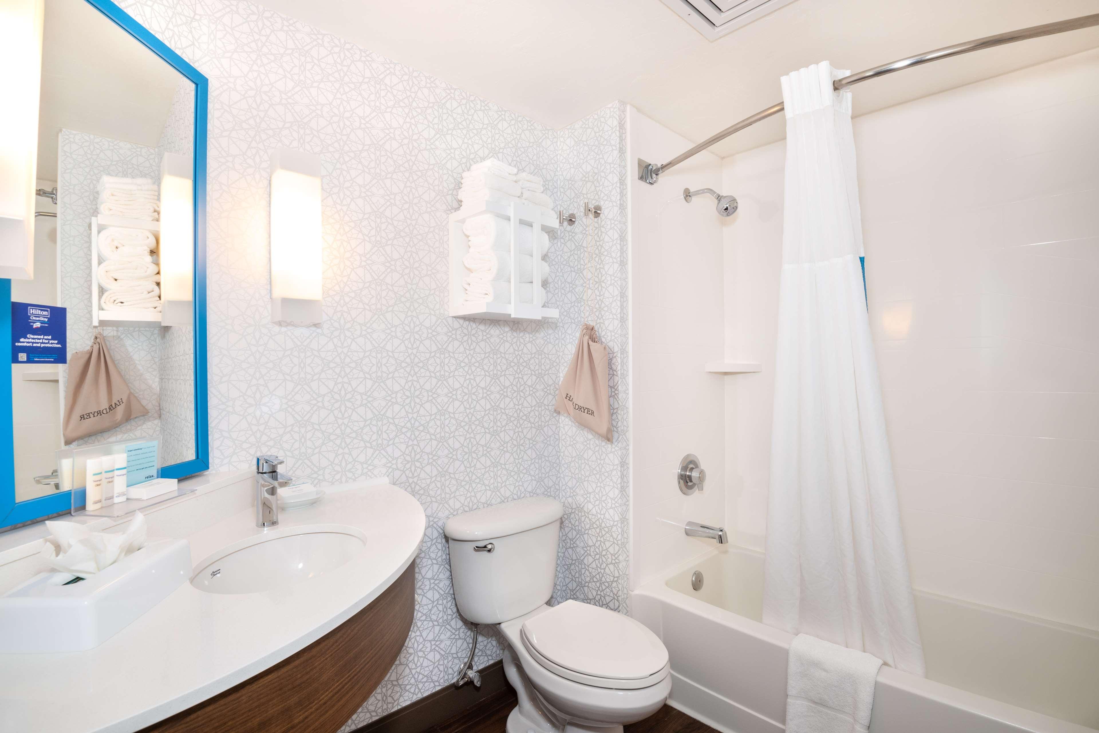 hampton inn tucson airport