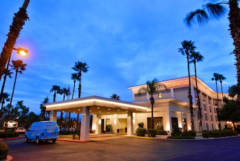 hampton inn tucson airport