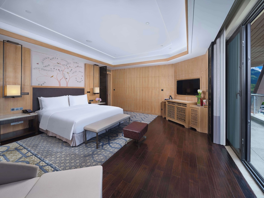 hilton dali resort and spa