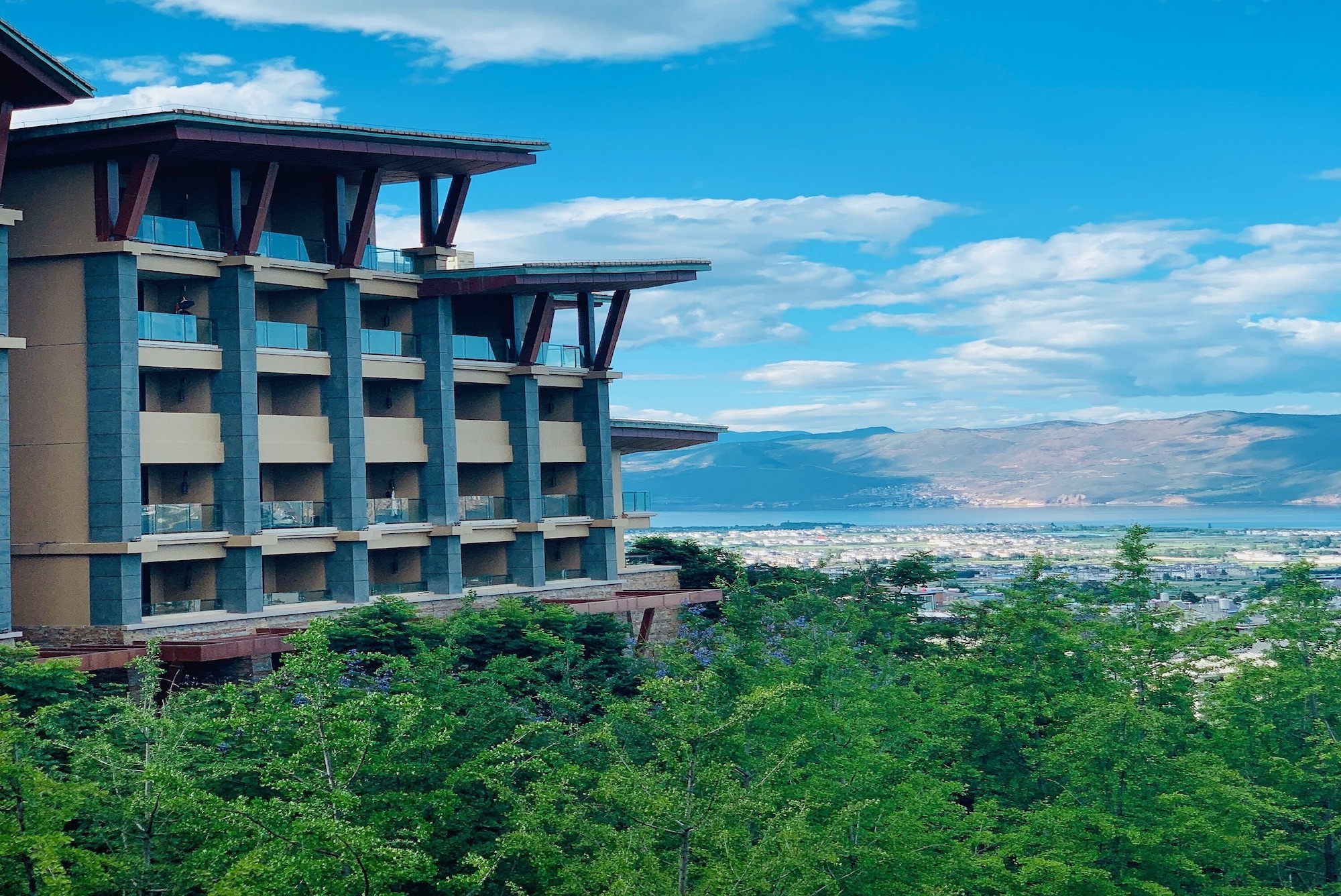 Hilton Dali Resort & Spa,Dali Ancient Town>>Dali,5 star