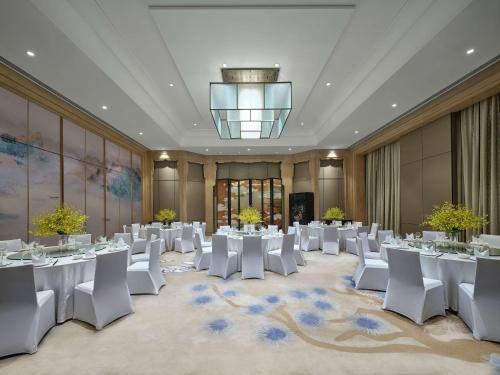 hilton dali resort and spa