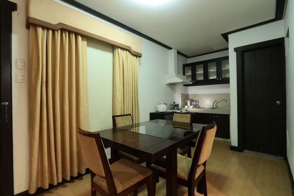 dleonor hotel