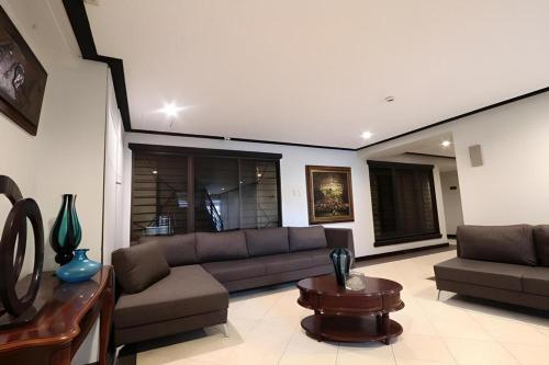 dleonor hotel