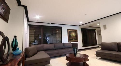 dleonor hotel
