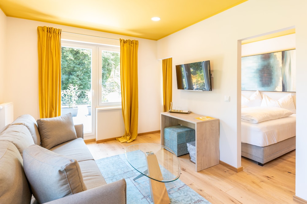 boutiquehotel caravella by s4y