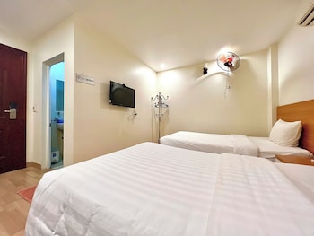 dragon airport hotel