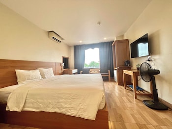 dragon airport hotel