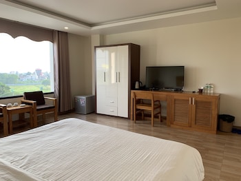 dragon airport hotel