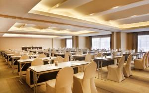 sense sunset hotel seminyak