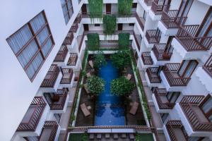 sense sunset hotel seminyak