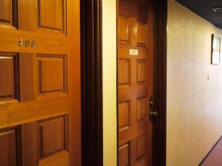 business royal hotel