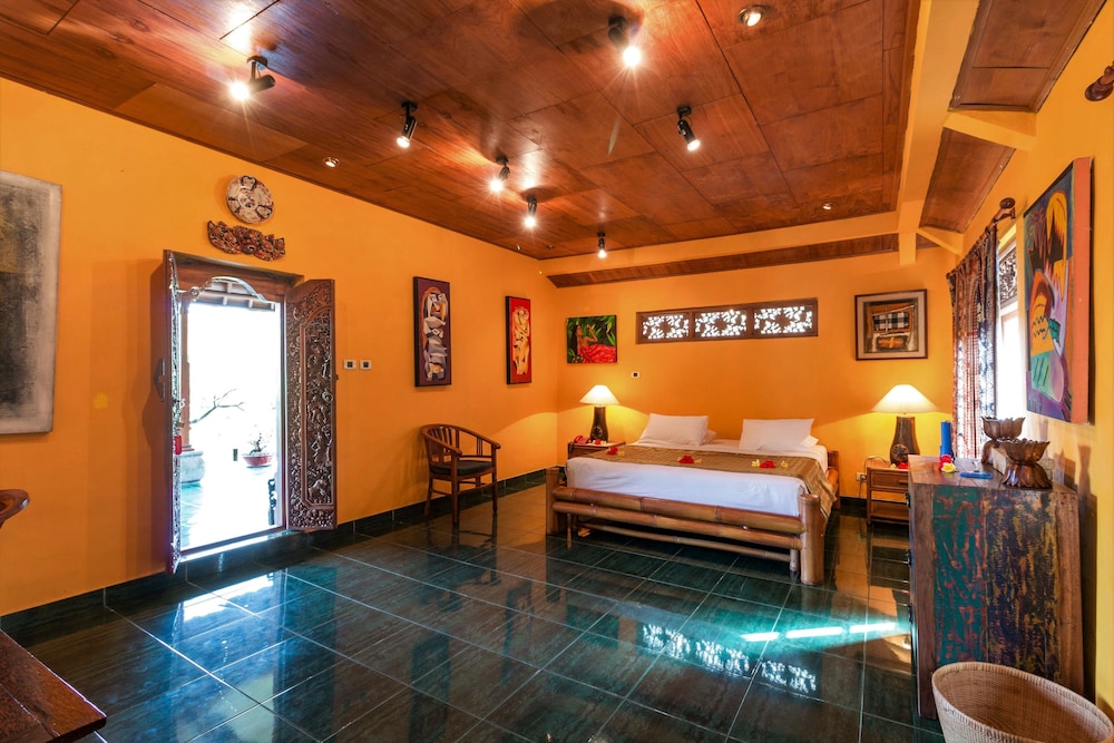 tanah merah art resort