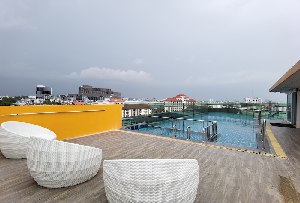 de mandarin nova express pattaya hotel