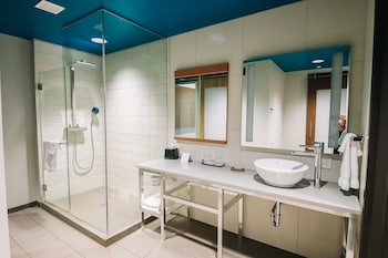 cityflatshotel grand rapids ascend hotel collection