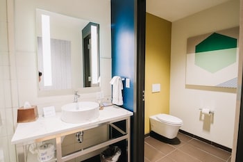 cityflatshotel grand rapids ascend hotel collection
