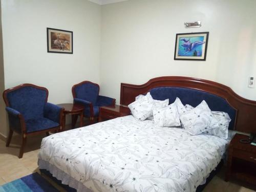 Emerald Hotel,Kampala>>Entebbe,3 star