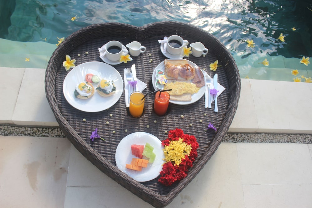 mahagiri villas and spa dreamland