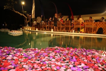 mahagiri villas and spa dreamland