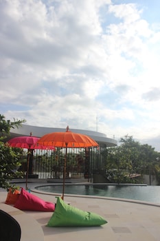 mahagiri villas and spa dreamland
