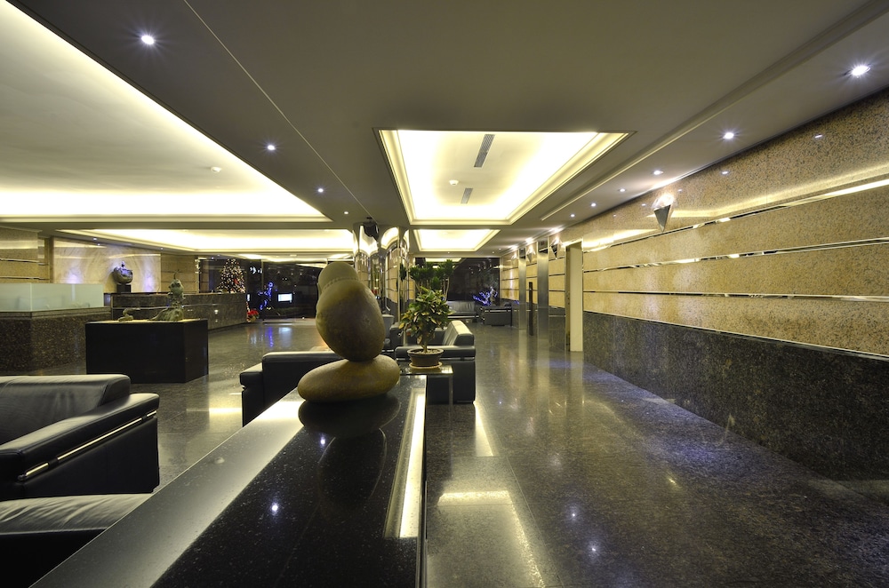 kings paradise hotel