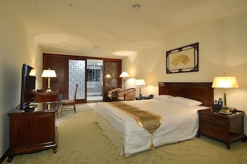 kings paradise hotel