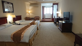 kings paradise hotel