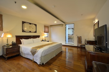 kings paradise hotel