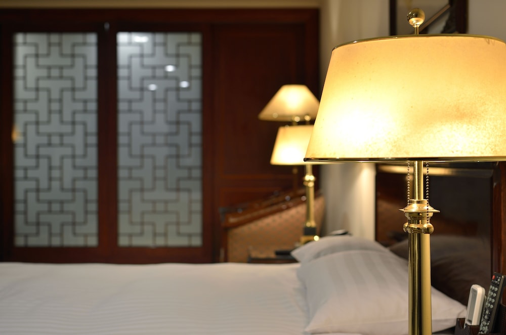 kings paradise hotel