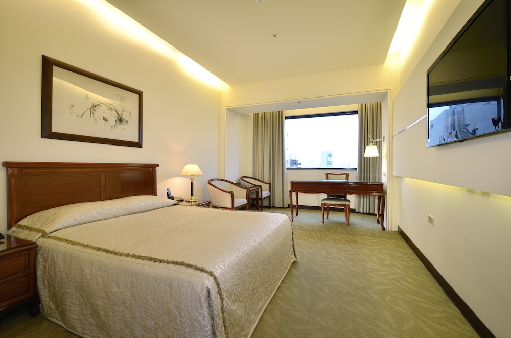 kings paradise hotel
