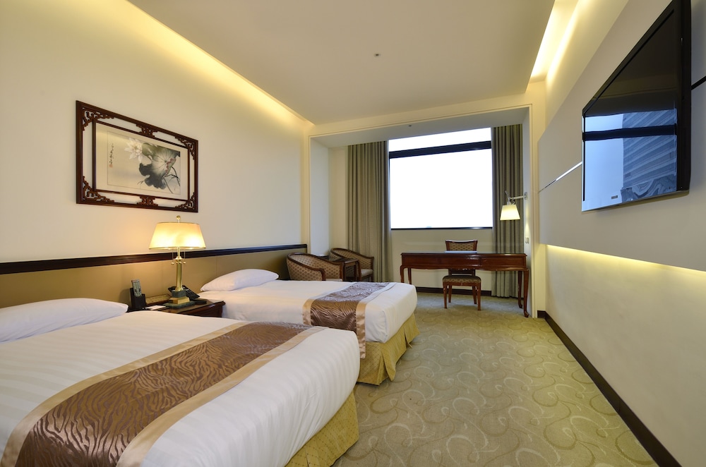 kings paradise hotel