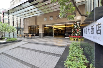 kings paradise hotel