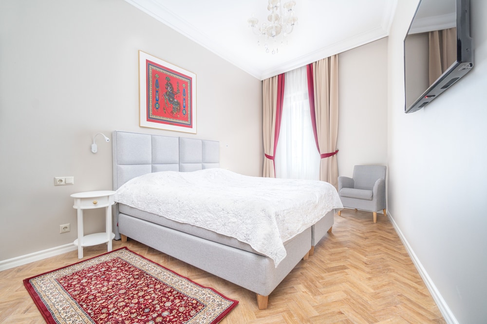 forums boutique hotel