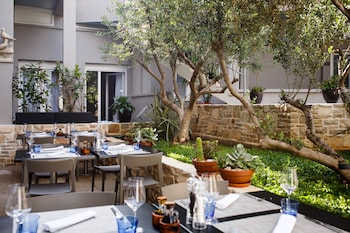 hotel osam adults only