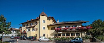 Gasthof Zur Sonne,In Laion,2 star