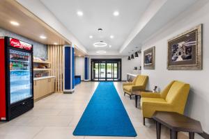 holiday inn express hotel and suites van wert by ihg