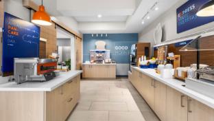 holiday inn express hotel and suites van wert by ihg