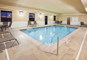 holiday inn express hotel and suites van wert by ihg