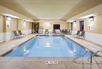 holiday inn express hotel and suites van wert by ihg