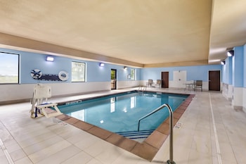 holiday inn express hotel and suites van wert by ihg