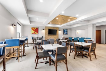holiday inn express hotel and suites van wert by ihg