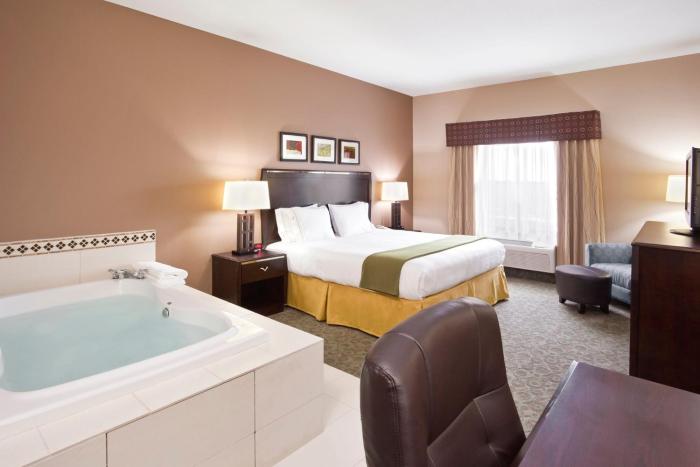 holiday inn express hotel and suites van wert by ihg