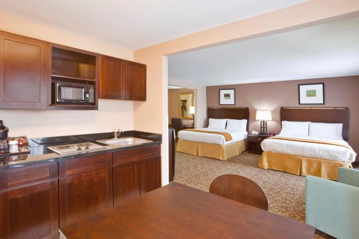 holiday inn express hotel and suites van wert by ihg