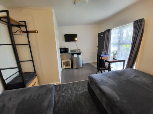 Rockfield Motel,Penrose>>Auckland,2 star