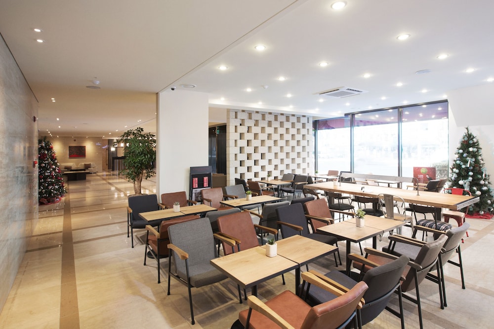 crown harbor hotel busan