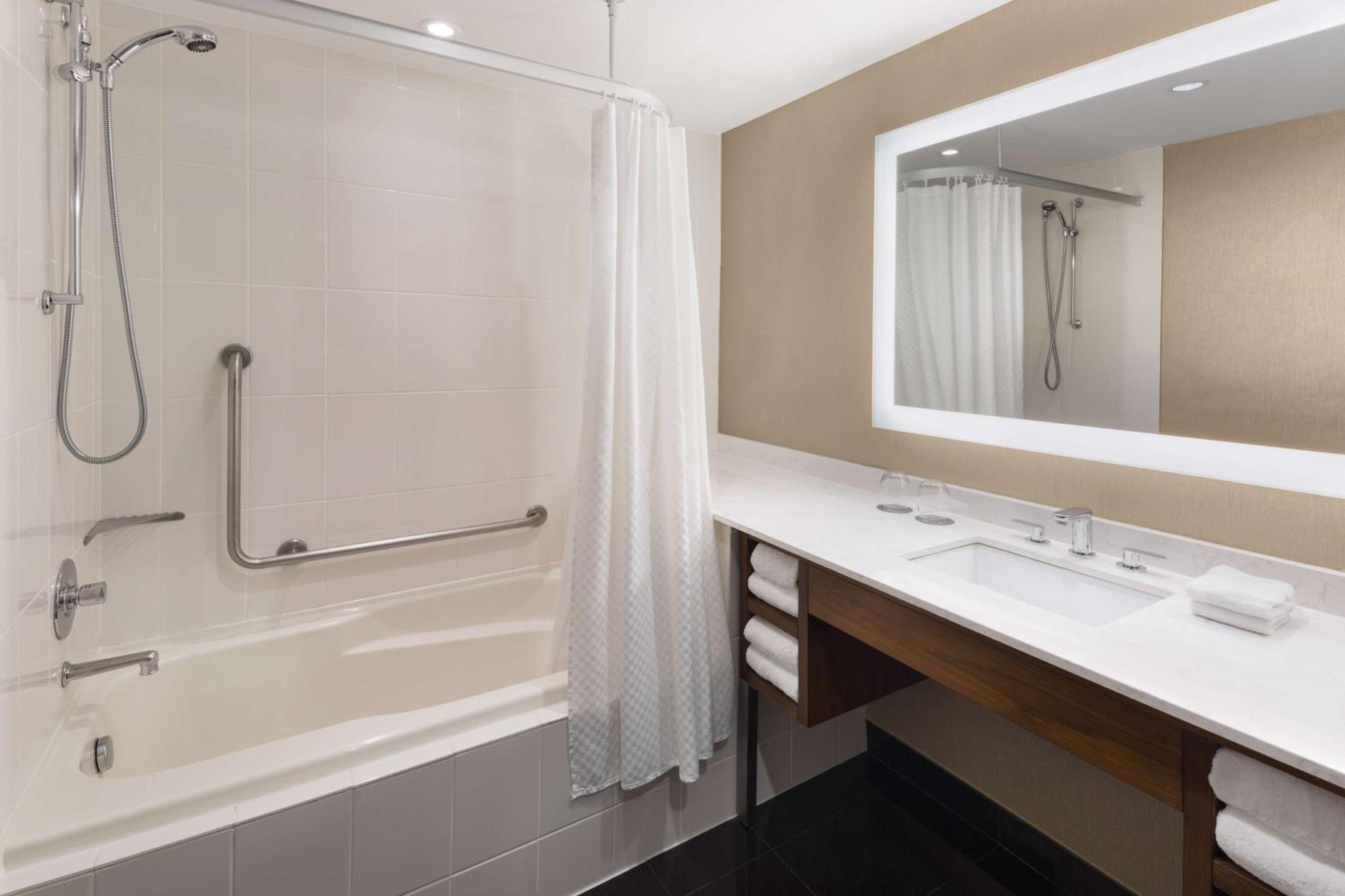 hilton vancouver downtown