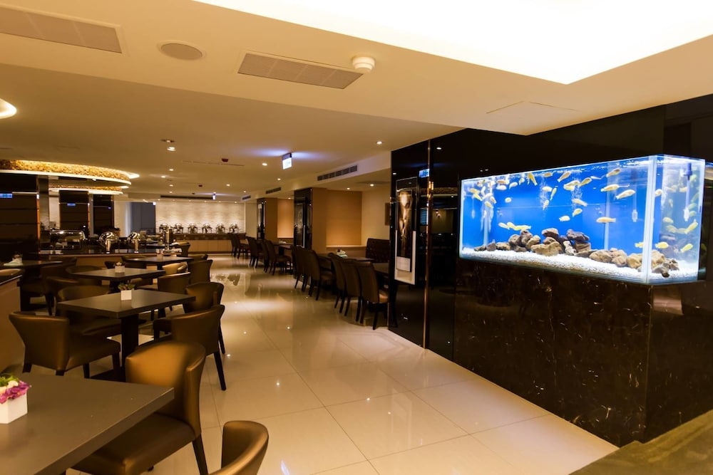 hotel yoshi kaohsiung